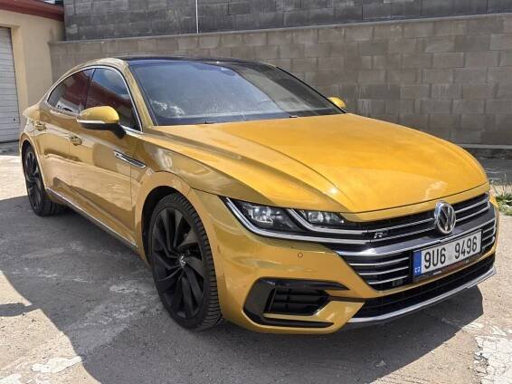 VW ARTEON 2.0TDI,140KW,2018,1.MAJ,4X4,R-LINE,LED,PANORAMA – Autobazar AUTO-GALERIE Most