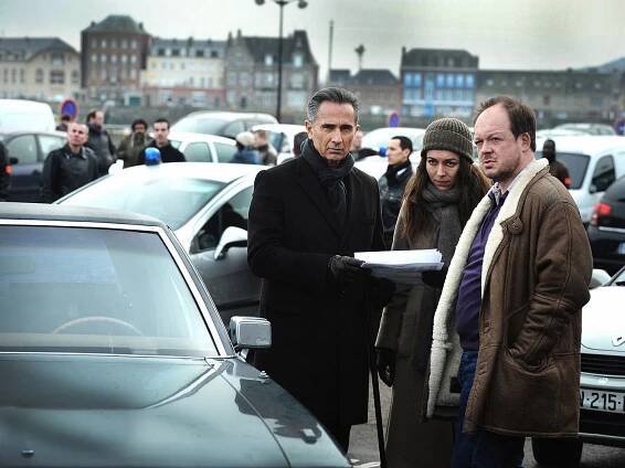 Thierry Lhermitte, Marie Dompnier, Jan Hammenecker - Vzkazy mrtvých - Série 1 - Z filmu