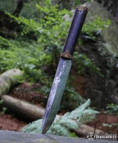 VLAD, raně středověký nůž