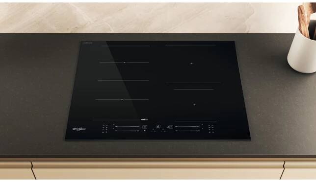 Whirlpool Varná deska WF S4665 CPBF Černá Induction vitroceramic Lifestyle frontal top down