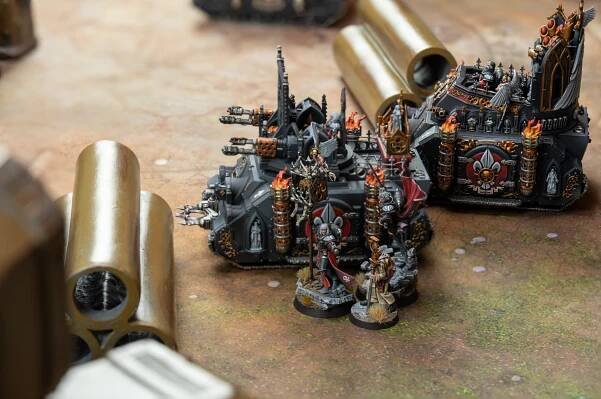Battle-reports.org - Warhammer 40k 4th edition: World Eaters vs Witch hunters 1500pts game