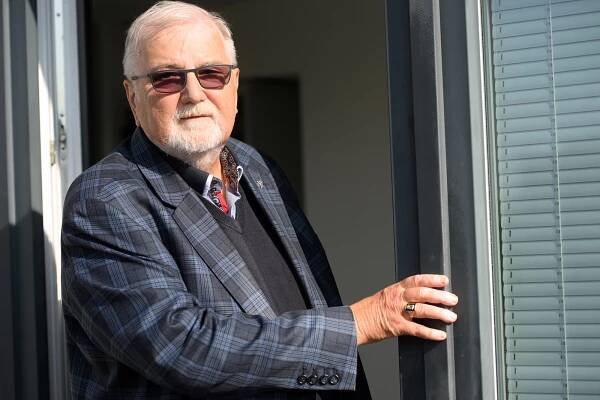 Přežili jsme komunisty, covid a Babiše, přežijeme i Fialovu vládu, říká Hanák