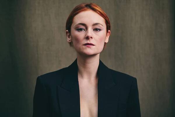 Lea van Aacken - NILS SCHWARZ PHOTOGRAPHY
