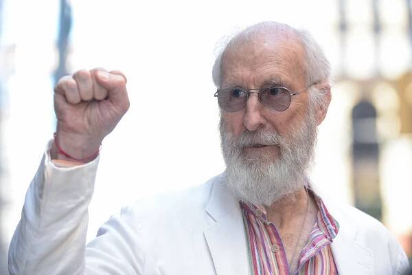 James Cromwell of 'Babe' Arrested at PETA Protest at Texas Animal Testing Lab