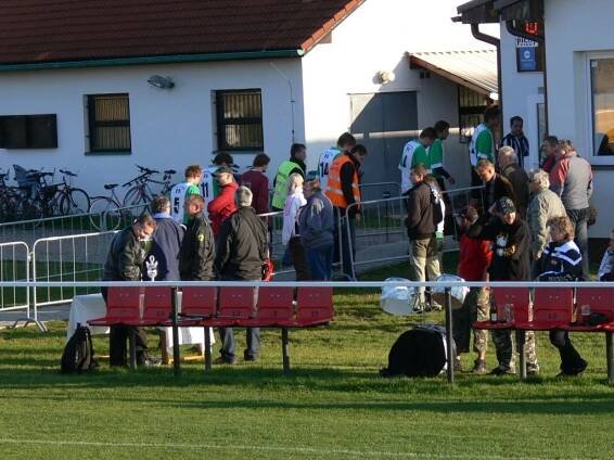 A tým / Spartak Kobylice "A" (13. 10. 2010) - zápas | FK Vysoká nad Labem