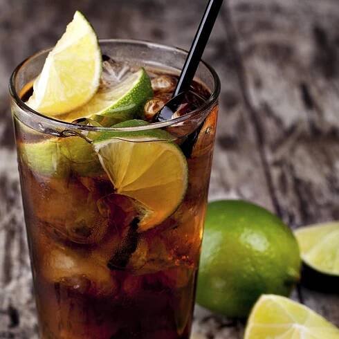 Rum & Coke vs. Cuba Libre | BARLIFE