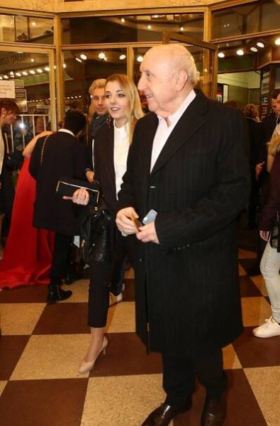 Karel Vágner oslavil 75. narozeniny ve velkém: Dorazila Havlová, Gott i bývalé manželky!