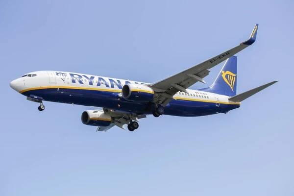 I proposed to my fiancée on a Ryanair flight — but was dragged by the airline