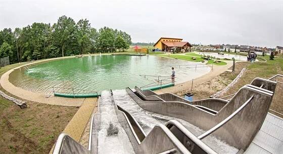 Nové koupaliště v Borku u Českých Budějovic bylo slavnostně otevřeno v pátek...