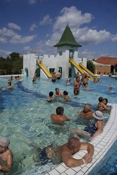 Gallery - Túrkeve Termál- és Élményfürdő, Apartman és Kemping