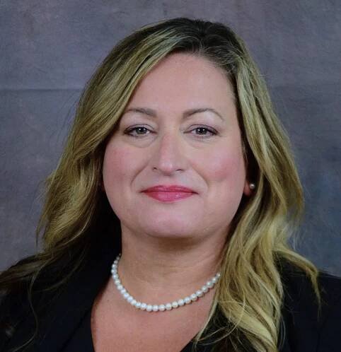 Amber Anderson 5 Star Media Group, Q108, Beaver 100.3, Clarksvillenow advertising and marketing