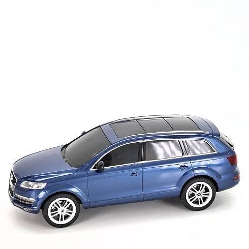 Model auta Audi Q7 z plastu, barva modrá