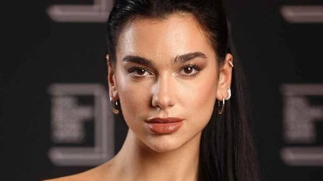 Dua Lipa.
