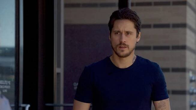 Královna jihu - Que Manden los Payasos - Z filmu - Peter Gadiot