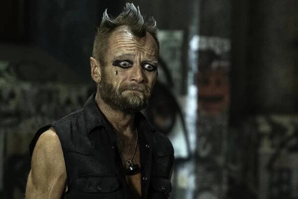 Hlídka - The What? - Z filmu - Richard Dormer