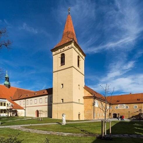 Český Krumlov, kláštery : Objevuj památky