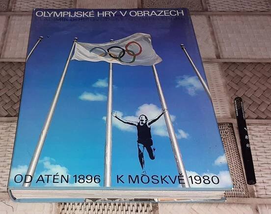 Kniha - Olympijské hry v obrazech-Od Atén 1896 k Moskvě 1980 (Olympia)