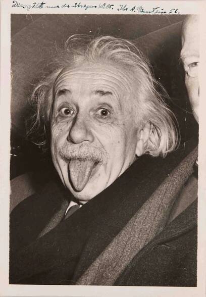 Albert Einstein mit herausgestreckter Zunge – Wikipedia