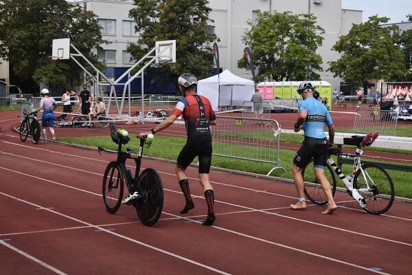 Slavný triatlonový závod Ironman 70.3 se vrací do Hradce