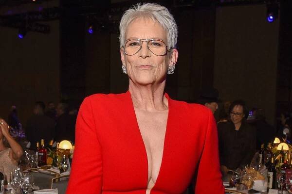 Jamie Lee Curtis Jokes About Being a Nepo Baby in 'I Am an Actor' SAG Awards 2023 Monologue