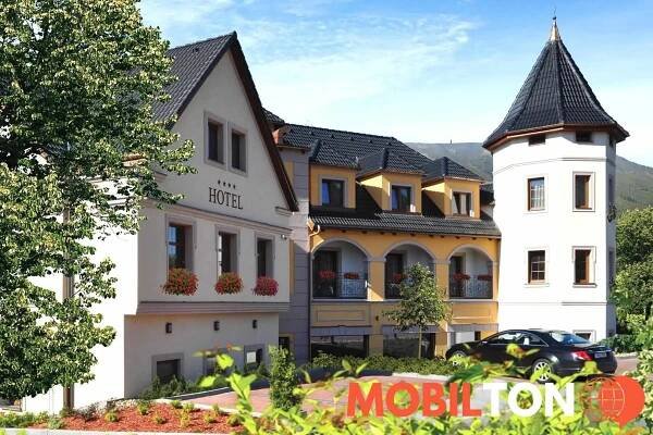Wellness Hotel Zlatá Lípa - Jalůvčí - hotel v jalůvčí
