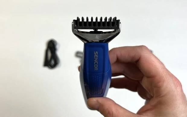 střihací jednotka s nástavcem Sencor SHP 0450BK zastřihovač brady a vousů