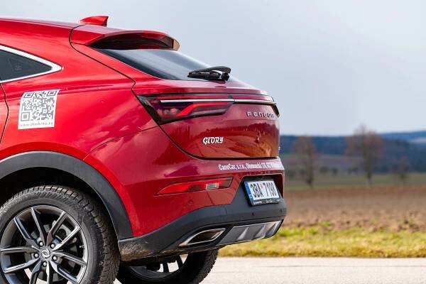 TEST: Čínský Dongfeng Fengon 5: Evropané pořád chtějí normální motory, jen už je málokdo nabízí