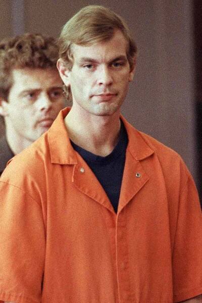 Suspected serial killer Jeffrey L. Dahmer enters the courtroom of judge Jeffrey A. Wagner on August 6, 1991. 