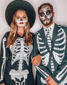 Skeleton Couple Halloween Costume - Looking for cute, cheap, and easy Halloween costumes or unique last-minute, DIY Halloween costume ideas? Check out these 75+ Creative Halloween Costume Ideas for women, moms, cute couples, small and large families, and best friends! You're sure to win the best Halloween costumes with these picks. #halloween #halloweencostumes #halloweencostumeideas #easycostumes