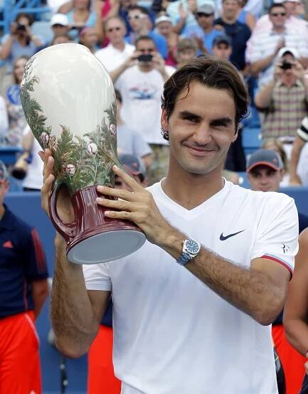 Federer nadělil Djokovičovi kanára, Hlaváčková a Hradecká ovládly debl