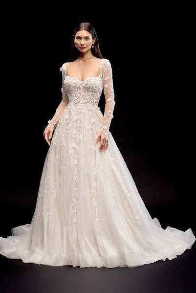 Justin Alexander wedding dress in Paris - Metal Flaque Bridal Shop Paris