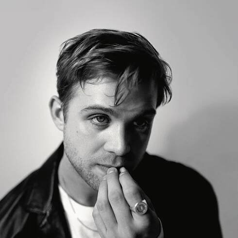 Coming In Hot: From ‘White Lotus’ To The ‘One Day’ Remake, Leo Woodall Is TV’s Next Leading Man