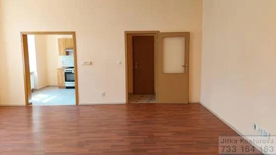 2 ložnice byt o velikosti 78.0 m² - Světlý interiér