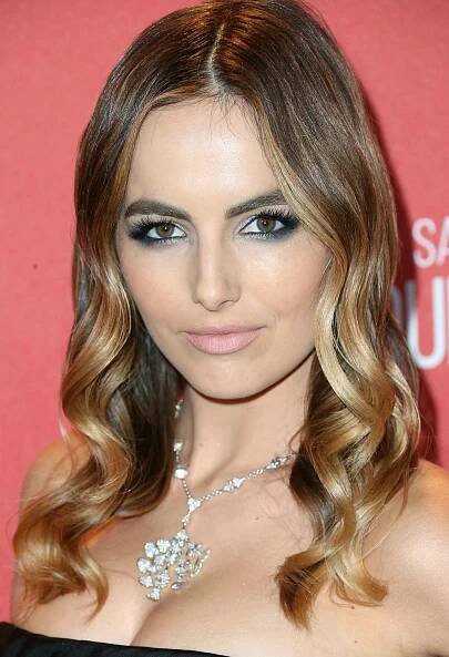 When to Go Lighter or Darker With Your Brows