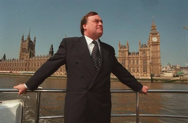 Bývalý britský vicepremiér John Prescott