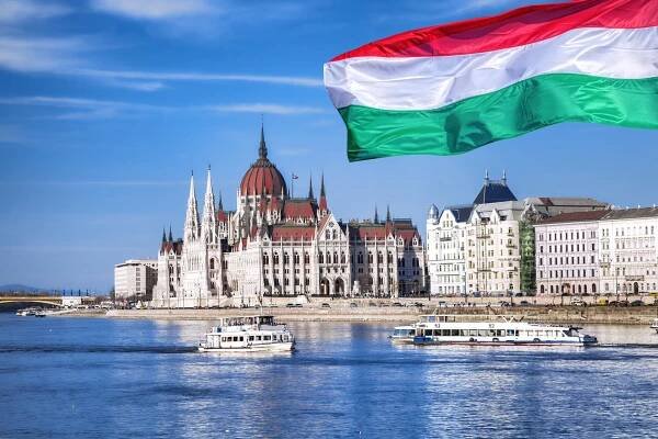 Dálniční známka do Maďarska v roce 2023: Info o aktuálních cenách i prodejních místech
