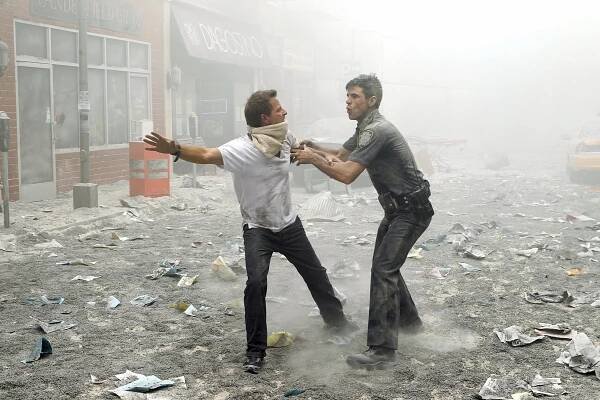 Kriminálka New York - Série 8 - Indelible - Z filmu - Carmine Giovinazzo, Eddie Cahill