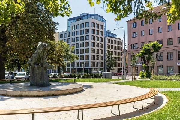 Pronájem luxusního bytu 1+kk s balkonem a garážovým stáním – Slovákova, Brno - Reality Rajhrad