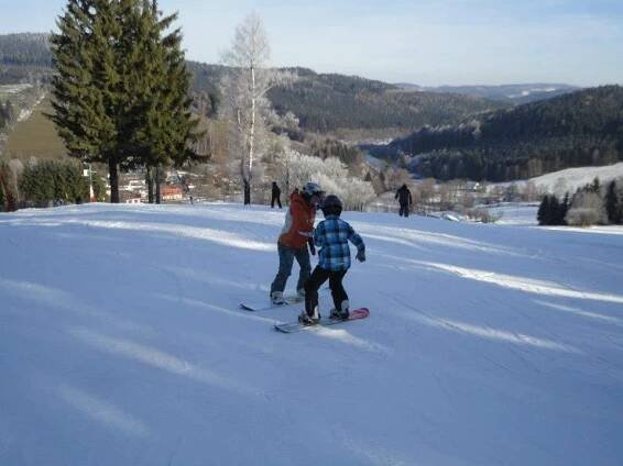 Ski areál Jimramov - ubytování, počasí, online webkamera, otevírací doba, akce