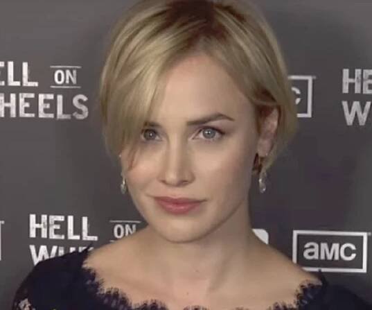 Dominique McElligott Biography - Facts, Childhood, Family Life & Achievements