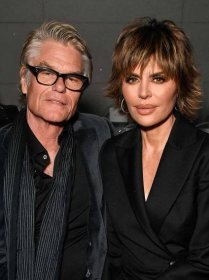 Harry Hamlin Reveals He's 'Never Done' Plastic Surgery, But Keeps Up with His Acrylic Manicures