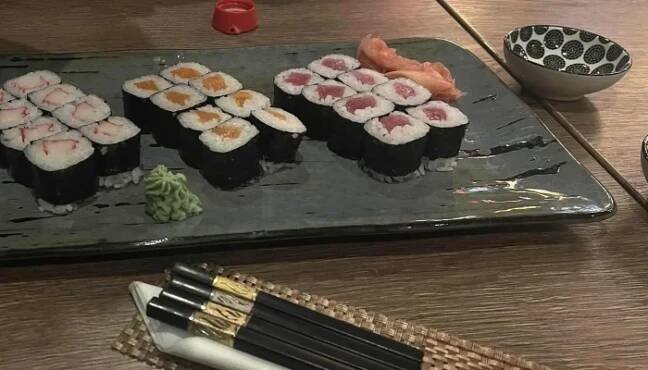 Sakura Sushi Bar -  Blizko Mě - Václavské Nám. 2409