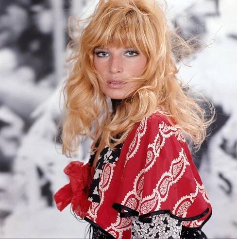 Monica Vitti, morta l'attrice icona del cinema italiano. L'annuncio del marito - la Repubblica