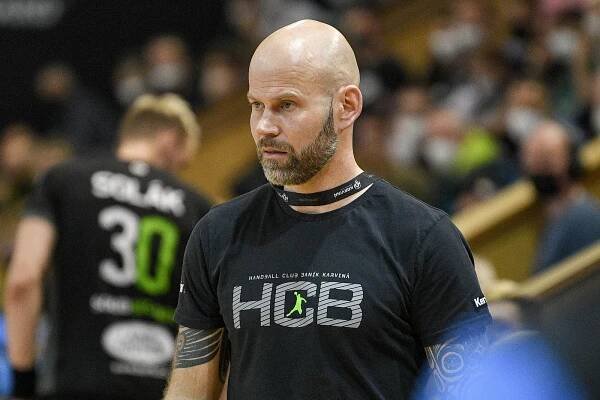 Karviná smutní. Házenkáři dotahovali velký náskok, ale marně. Titul patří Plzni