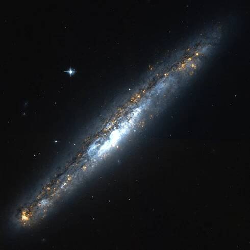 NGC 5775