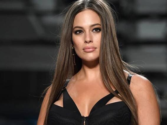 Model Ashley Graham criticises airbrushing, saying women 'of a certain size demand respect'