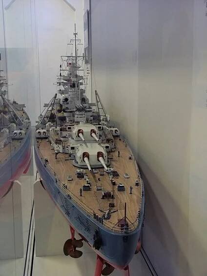 Soubor:Bundeswehrmuseum Dresden 13.jpg – Wikipedie