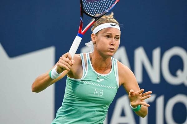 Muchová, Vondroušová i Bouzková jdou v Montrealu dál, Plíšková nikoli. Lehečka v Torontu dohrál
