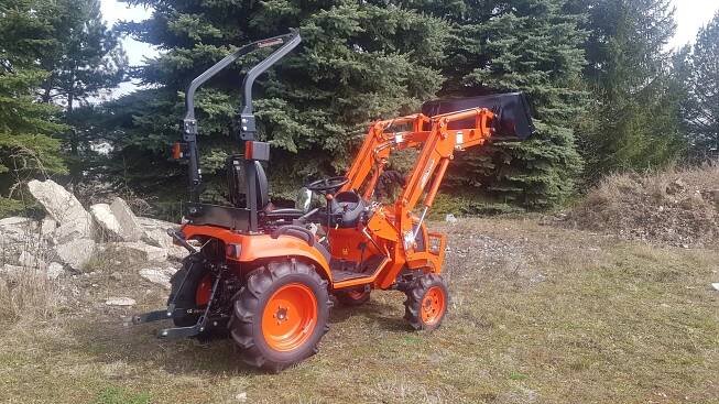 Kioti CS 2220 - at-bryss.cz