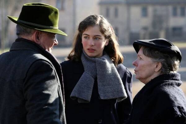 Tannbach - vesnice na dělící čáře - Vyvlastnění - Z filmu - Klaus Manchen, Henriette Confurius, Monika Lennartz